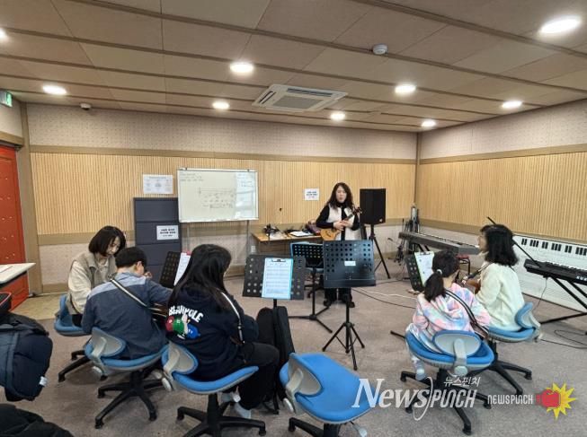 완주군청소년수련관, ‘가족 우쿨렐레 교실’ 호응