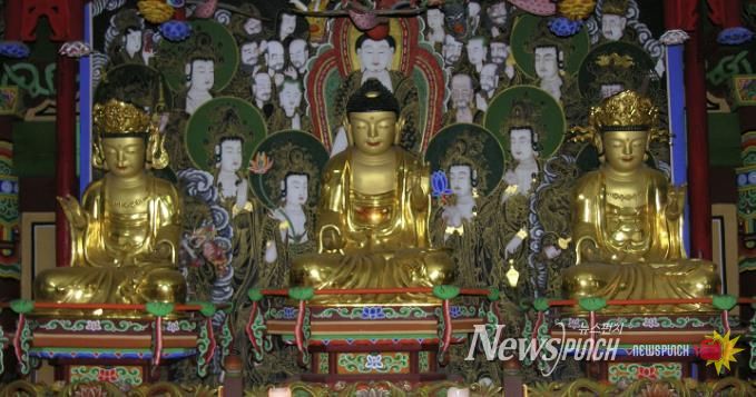 '홍성 용봉사 목조여래삼존상' 道 문화유산 신규지정