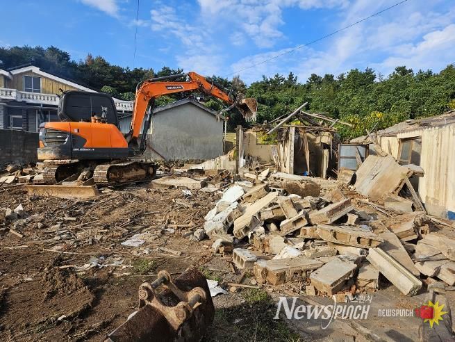영광군, 농어촌 빈집 정비 본격 착수..52동 철거 지원-2025년 빈집 철거사진