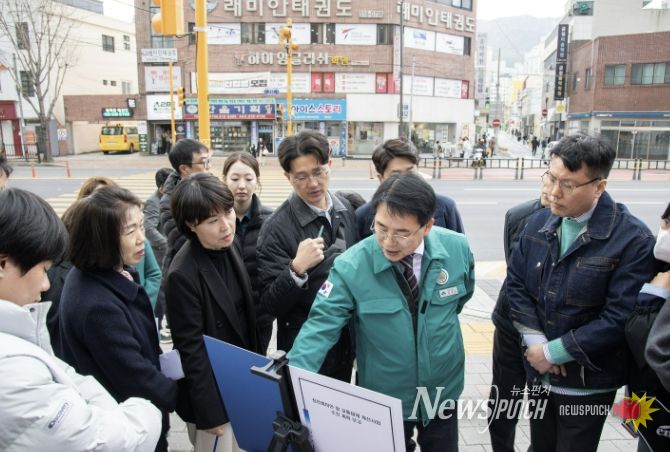 윤일현 부산금정구청장, 주민 건의사항 해결 위해 '민·관·경' 합동 현장 점검 나서