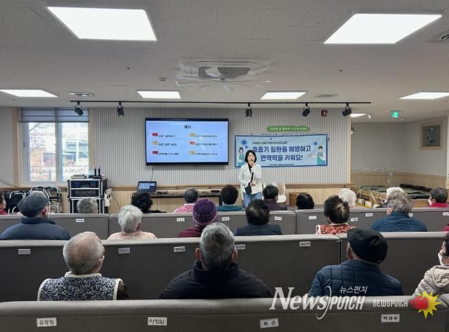 (사)순천시어린이·사회복지급식관리지원센터에서 사회복지시설을 대상으로 ‘찾아가는 위생․안전 교육’을 진행했다