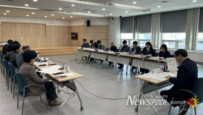 용인특례시는 19일 시청 비전홀에서 지역경제 활성화를 위한 ‘신속집행 추진보고회’를 개최했다