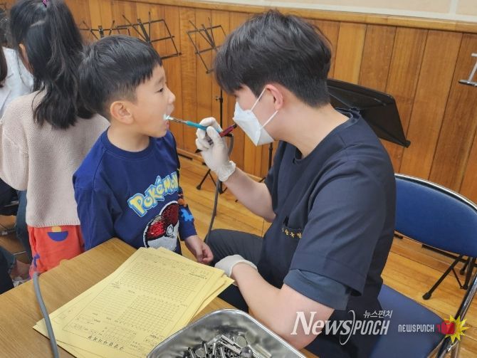 초등생 2500명 대상 찾아가는 ‘튼튼이 스쿨’ 운영