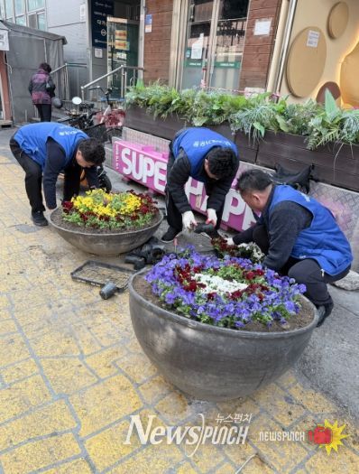 구리시 수택1동, 봄꽃 식재로 마을에 생기 더해