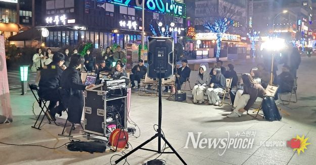 들이대는 라디오