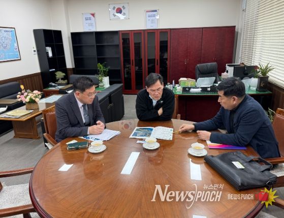 민기식 거제시 부시장, 경남개발공사 방문…지역 현안 사업 논의