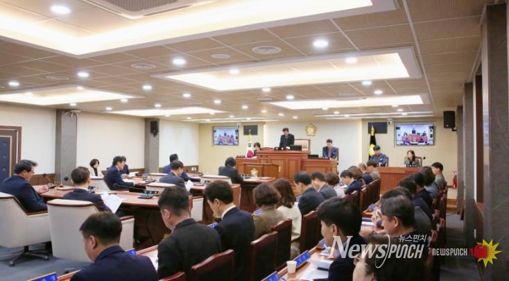 제382회 임시회 제2차 본회의 사진