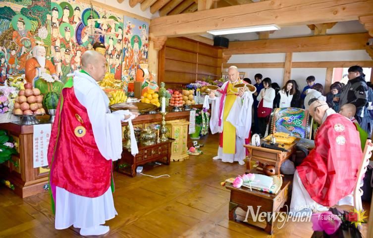 순창 일광사 산신각 불상 점안식 및 낙성 법회 봉행