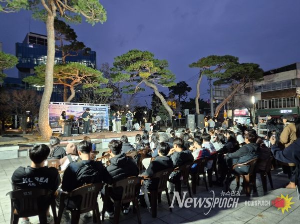 거창군, ‘구석구석 문화가 있는 날’ 첫 공연 성황···청소년 열정 빛났다