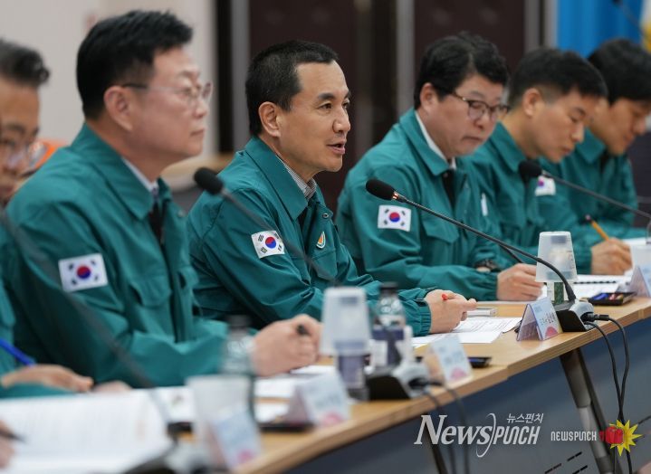 김진태 지사, 기존 TF를 ‘비상경제 대책본부’로 격상 지시