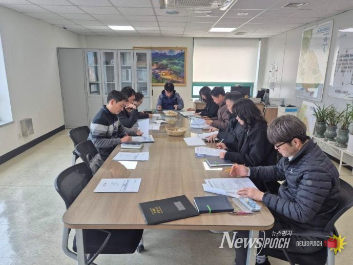 지난 3월 제1차 하천∙계곡 불법점용시설 정비 TF회의가 진행됐다.