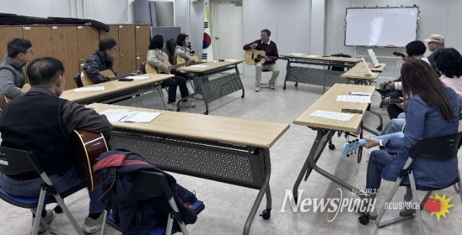 수원시 팔달구 매교동, 통기타 초급 강좌 개설