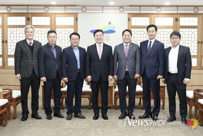 결산검사위원 기념촬영