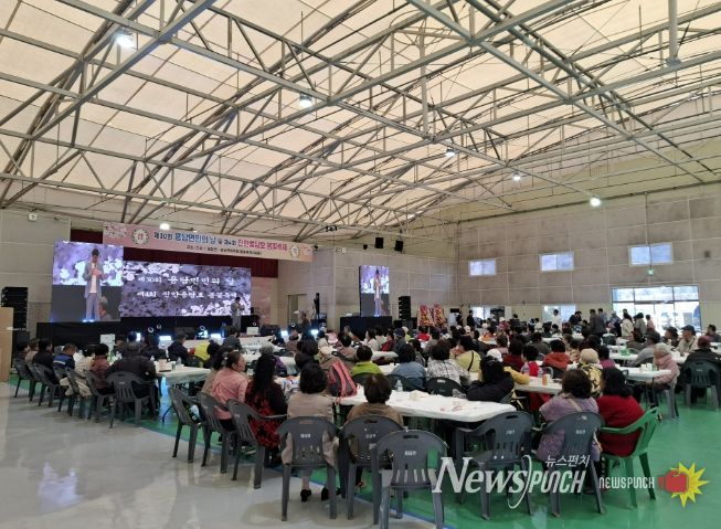 제30회 용담면민의 날 및 제4회 진안용담호 봄꽃축제 성공적으로 치뤄