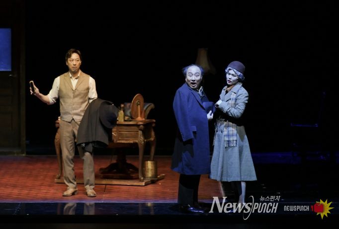 연극 '더 드레서' 당진 공연 성료, 깊은 울림 속 당진에서 전국투어 첫 출발